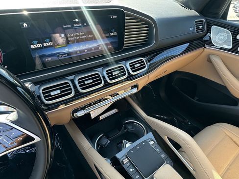 New 2026 Mercedes-Benz GLS 450 4MATIC image 31