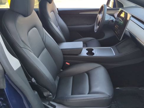 Used 2024 Tesla Model Y Long Range image 22