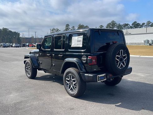 New 2025 Jeep Wrangler Unlimited Sahara AWD/4WD image 6