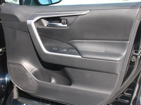 Used 2023 Toyota RAV4 XLE Premium FWD image 19