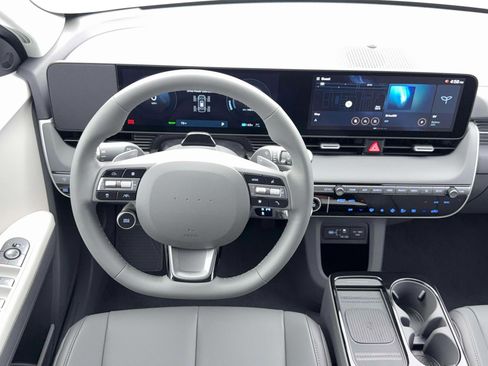 New 2026 Hyundai Ioniq 5 SEL image 17