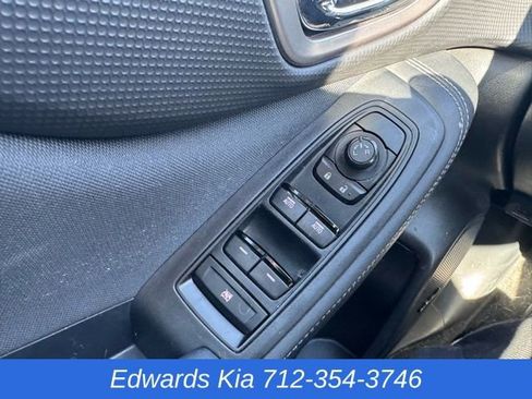Used 2024 Subaru Forester Premium image 23