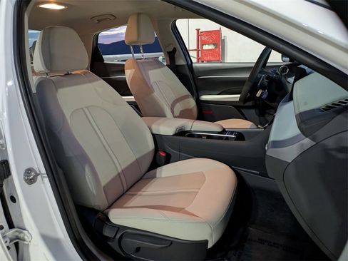 Used 2025 Hyundai Sonata SEL image 27