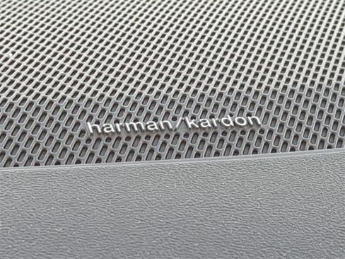 Certified 2026 Volvo XC90 B6 Plus w/ Protection Package Premier image 31