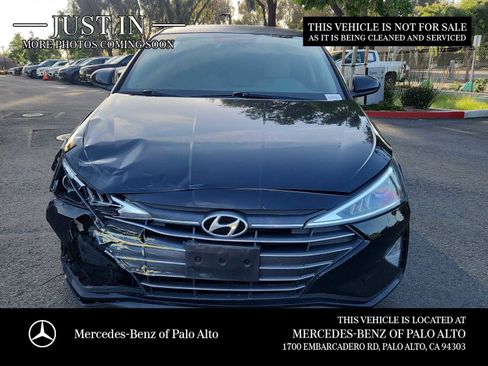 Used 2019 Hyundai Elantra SE FWD image 1