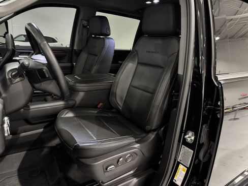 Used 2024 GMC Sierra 2500 Denali w/ Technology Package image 25