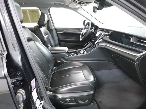 Used 2023 Jeep Grand Cherokee 4WD 4xe image 18