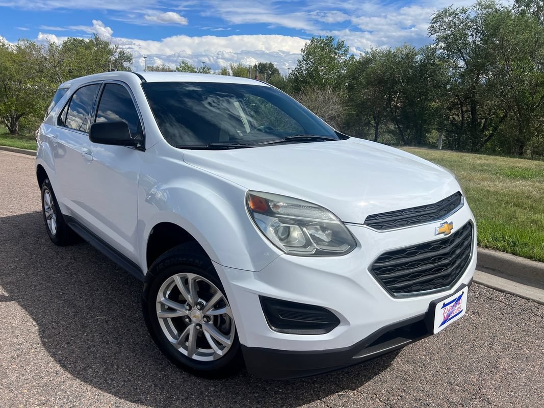 Used 2017 Chevrolet Equinox LS AWD/4WD image 1