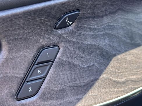 Used 2022 Jeep Grand Cherokee L Overland w/ Luxury Tech Group IV image 17