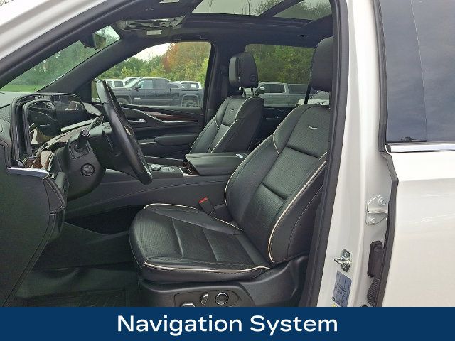 Used 2021 Cadillac Escalade Premium Luxury w/ LPO, Illumination Package AWD/4WD image 2