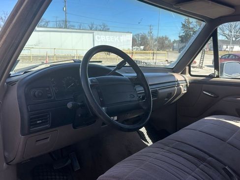 Used 1996 Ford F150 XLT image 10