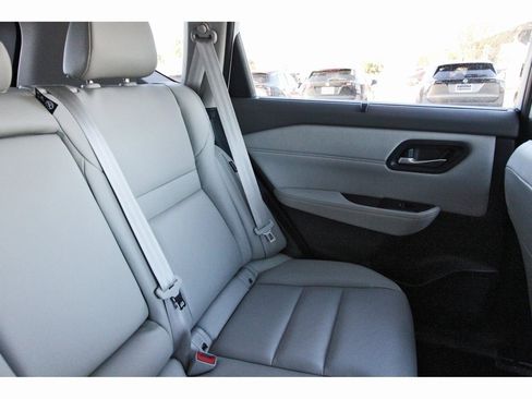 Certified 2023 Nissan Rogue SL w/ SL Premium Package image 10