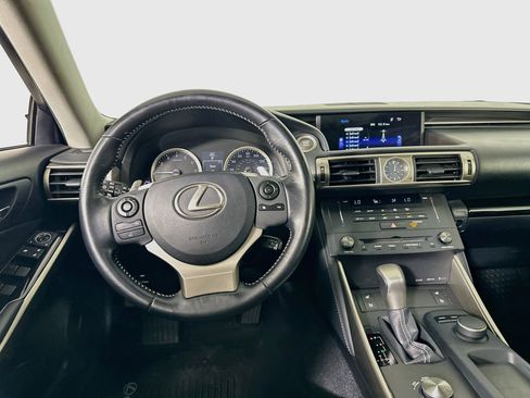 Used 2016 Lexus IS 300 AWD image 17