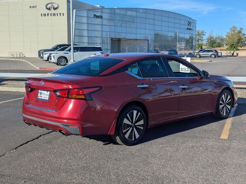 Certified 2021 Nissan Altima 2.5 SL image 6