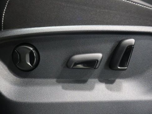 New 2026 Volkswagen Atlas SE image 14