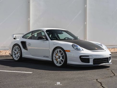 Used 2011 Porsche 911 GT2 RS RWD image 27