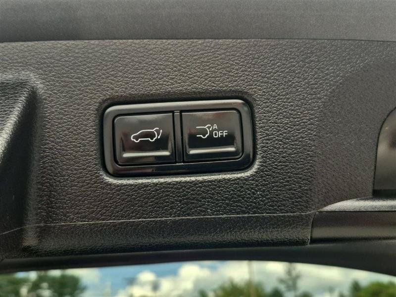 Used 2025 Kia Telluride S AWD/4WD image 32