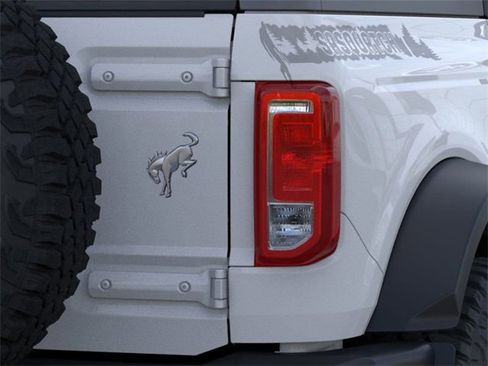 New 2025 Ford Bronco 2-Door w/ Sasquatch Package image 23
