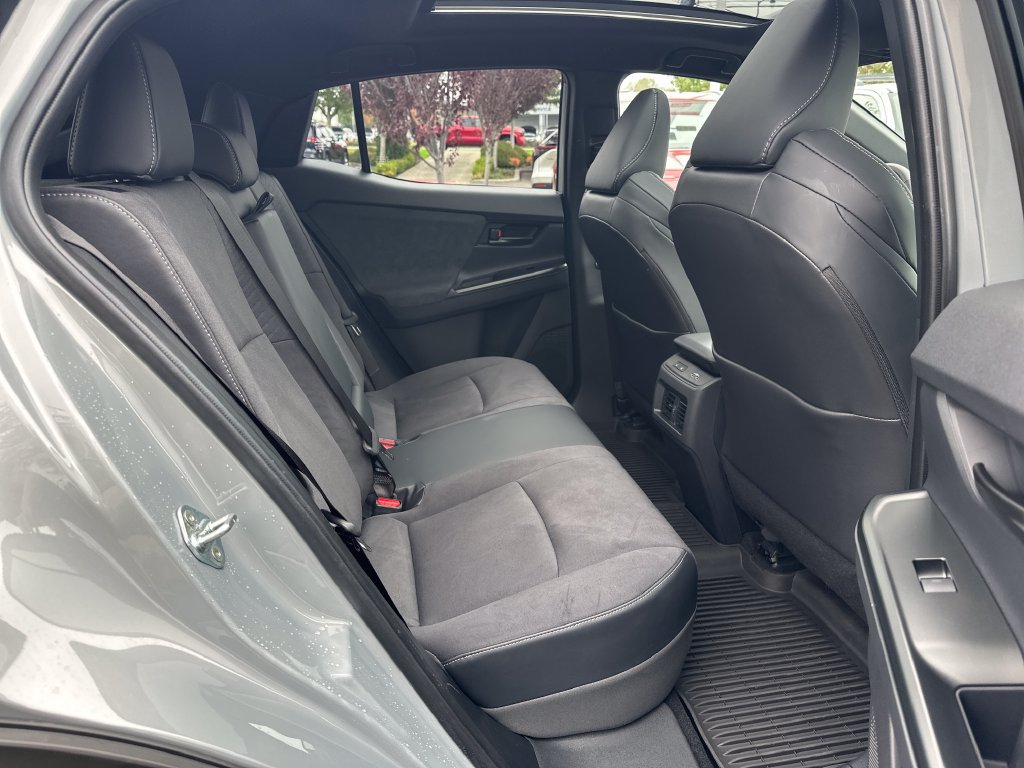 Used 2026 Toyota C-HR AWD/4WD image 15