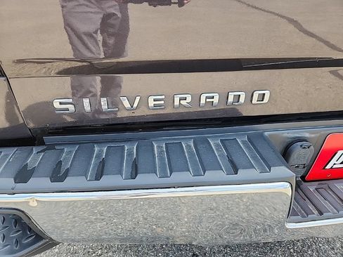 Used 2015 Chevrolet Silverado 1500 LT w/ LT Convenience Package AWD/4WD image 32