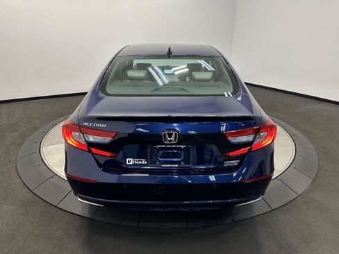 Used 2020 Honda Accord Touring image 6