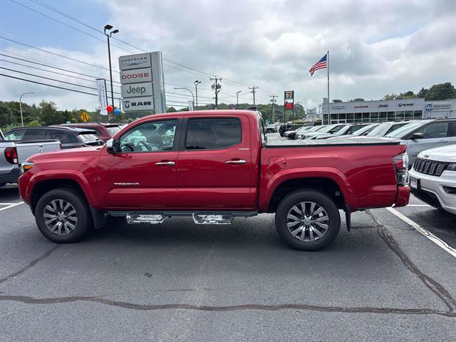 Used 2021 Toyota Tacoma Limited AWD/4WD image 2