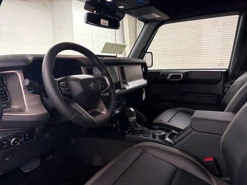 New 2025 Ford Bronco Outer Banks w/ Sasquatch Package image 6