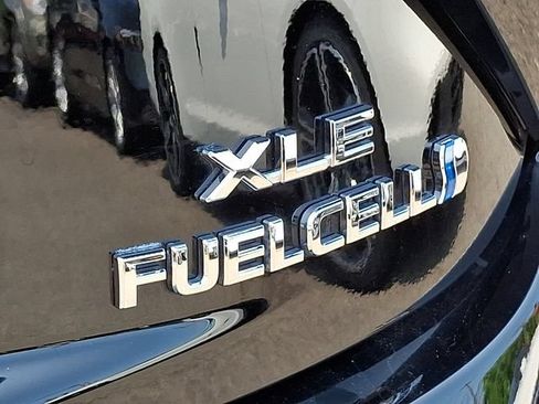 Used 2023 Toyota Mirai w/ Advanced Technology Package RWD image 31