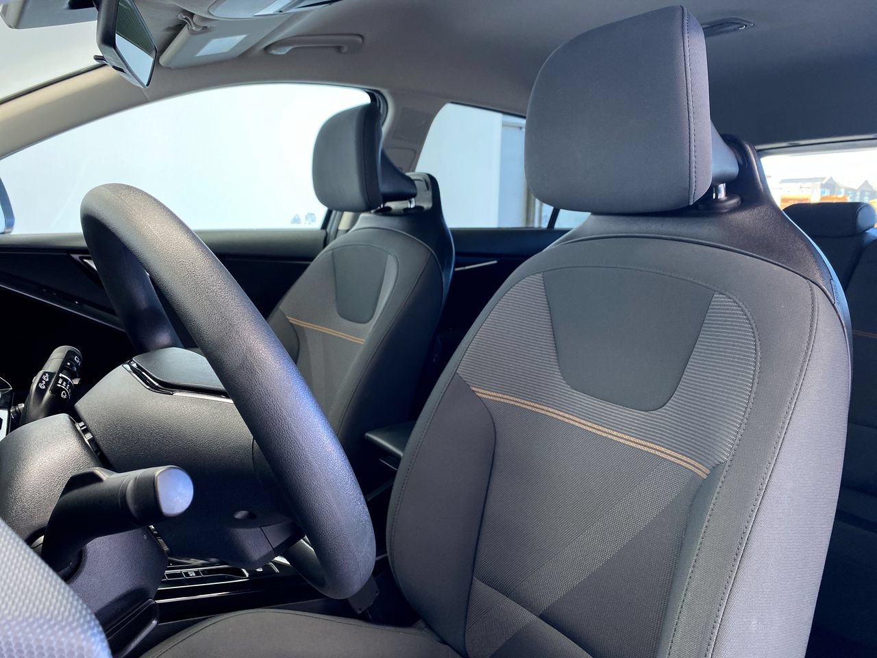 Certified 2025 Kia Niro LX FWD image 19