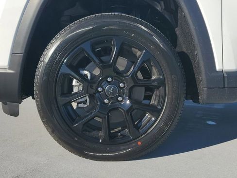 New 2026 Jeep Compass Latitude image 7