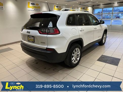 Used 2019 Jeep Cherokee Latitude w/ Cold Weather Group image 18