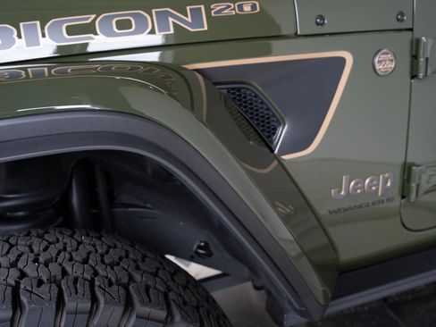 Used 2023 Jeep Wrangler Unlimited Rubicon 392 image 64