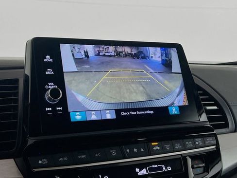 Certified 2025 Honda Odyssey EX-L image 14