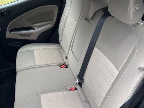 Used 2021 Ford EcoSport S image 9