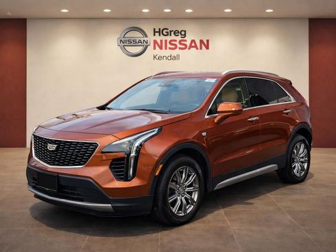 Used 2019 Cadillac XT4 Premium Luxury FWD image 3