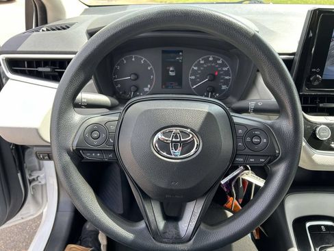 Used 2023 Toyota Corolla LE FWD image 31