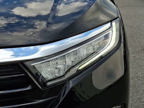 Used 2023 Honda Odyssey EX-L image 9