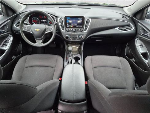 Used 2023 Chevrolet Malibu LT FWD image 18