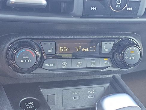 New 2027 Nissan Kicks SV w/ Cold Weather Package FWD image 22