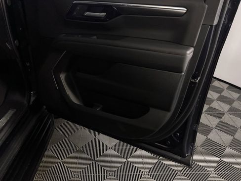 Used 2025 Chevrolet Suburban RST image 59