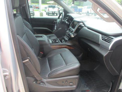 Used 2015 Chevrolet Tahoe LTZ RWD image 10