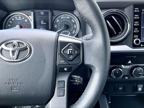 Used 2023 Toyota Tacoma TRD Off-Road image 23