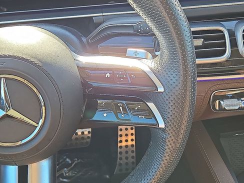 Used 2024 Mercedes-Benz GLS 450 4MATIC w/ Pinnacle Trim Package image 20