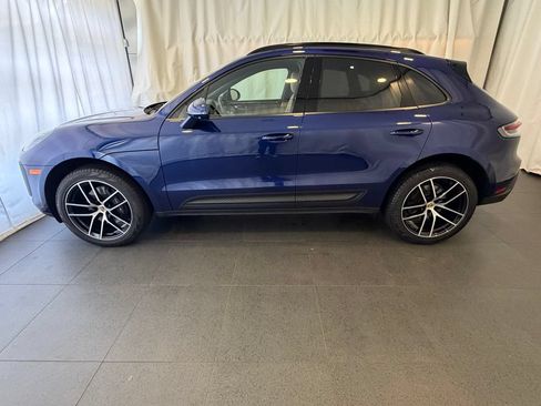 Certified 2026 Porsche Macan AWD/4WD image 2