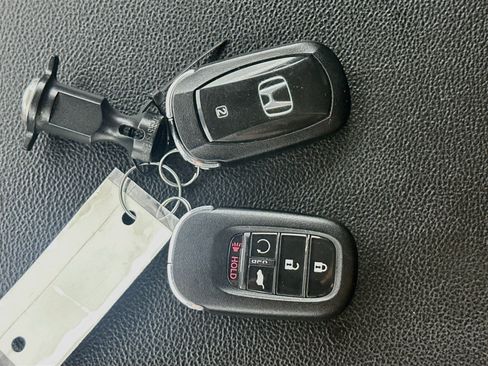 Used 2023 Honda CR-V EX-L image 25