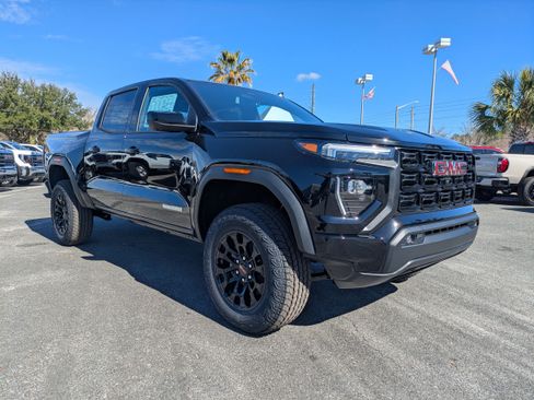 New 2026 GMC Canyon Elevation w/ Convenience Package image 2