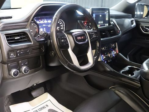 Used 2021 GMC Yukon XL SLT w/ SLT Premium Package RWD image 39