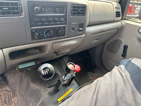 Used 2001 Ford F450 XL RWD image 23