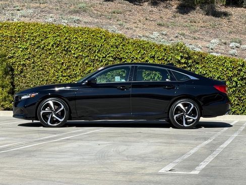 Used 2022 Honda Accord Sport image 7