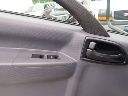 New 2025 Chevrolet Low Cab Forward image 7